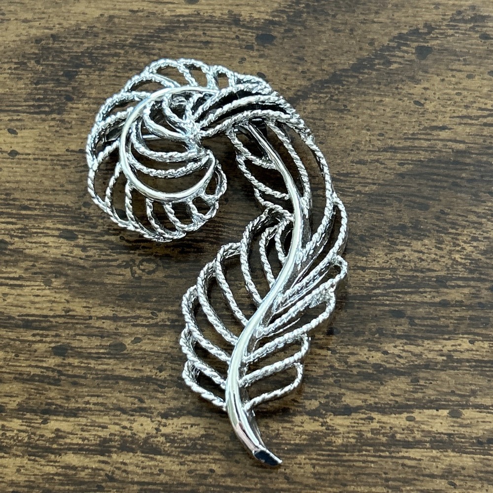 Vintage Silver Tone Feather Brooch Pin Openwork Curled Plume Statement Jewelry